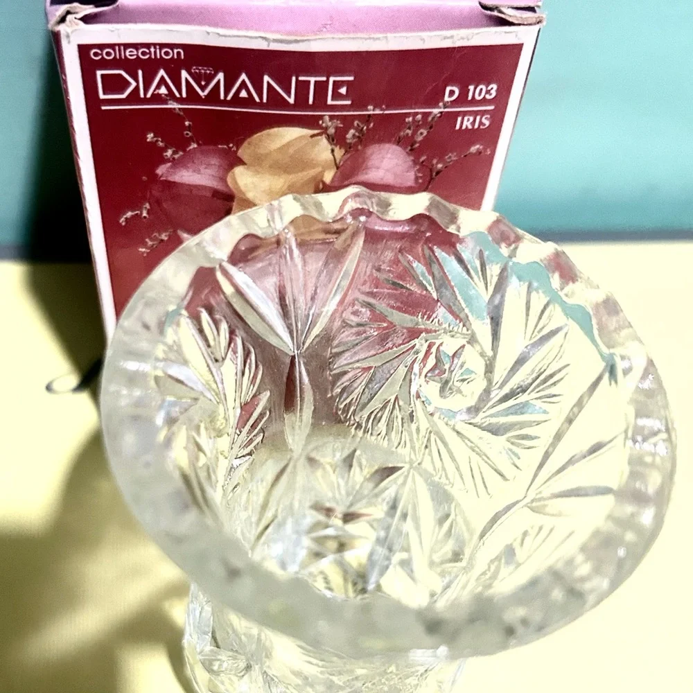 Diamanté Hand-Cut Crystal Bud Vase Intricate Starburst Geometric Patterns Brazil